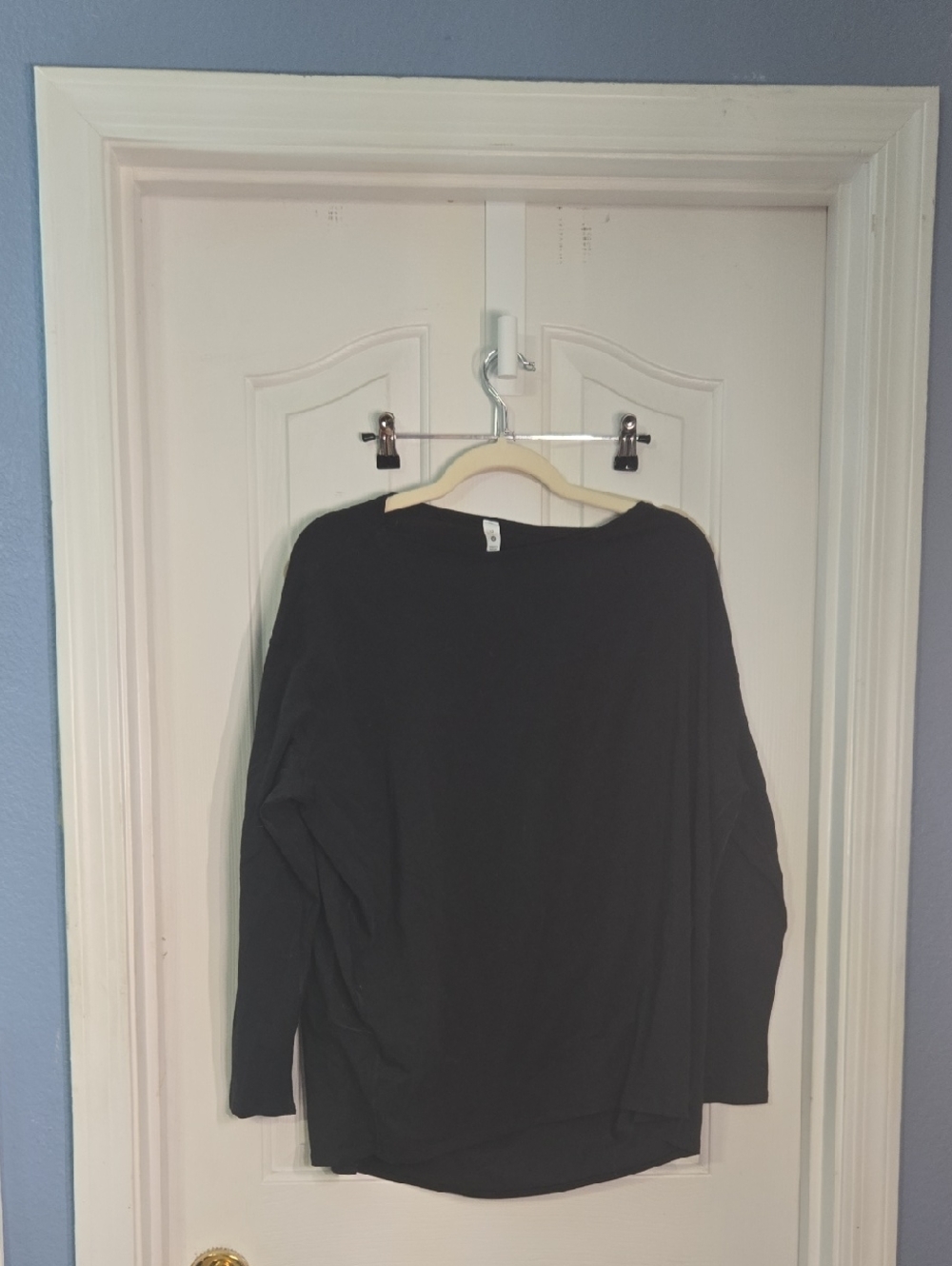 lululemon athletica Black Crewneck Long Sleeve Top
